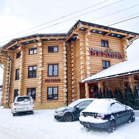 Berloga Pylypets Hotell Pilipets Exteriör bild