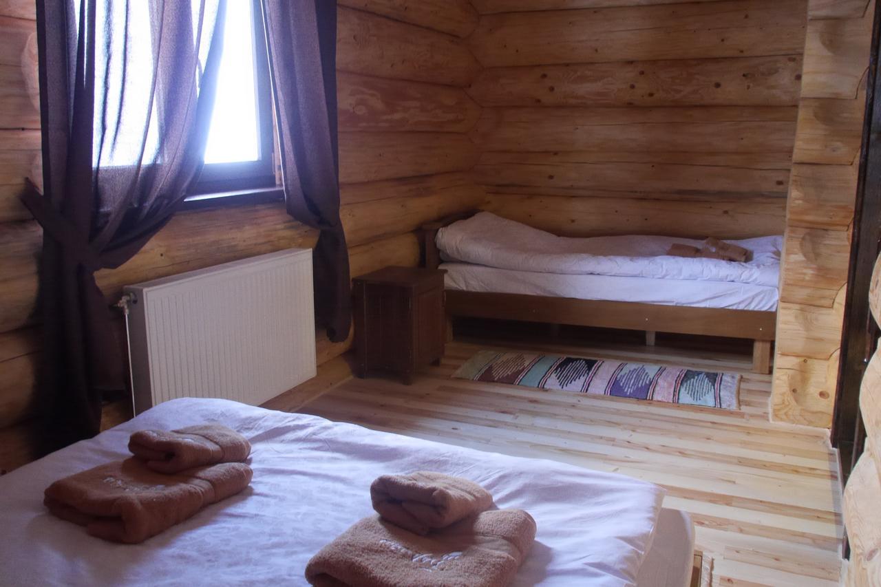 Berloga Pylypets Hotell Pilipets Exteriör bild
